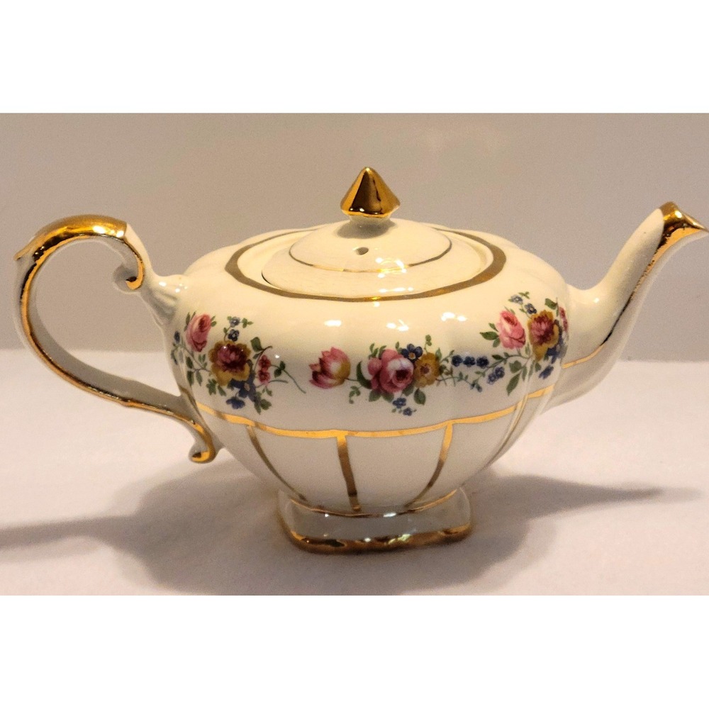VTG Arthur Wood English Teapot Small Cream Floral Gold Gilt 4549 Made in England
